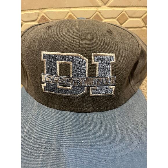 NOS Desert Inn casino embroidered adjustable hat - Picture 2 of 5